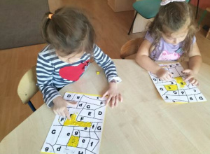 Biedronki poznają literę E!