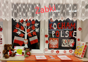 Biało - czerwony kącik patriotyczny.